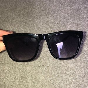 Tommy Hilfiger Sunglasses
